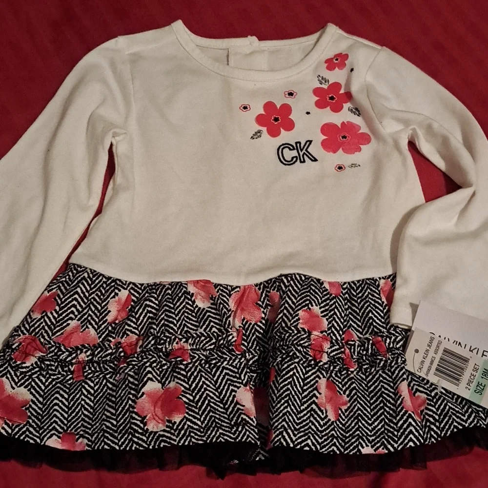 Calvin Klein 2pc Set - Picture 3 of 4